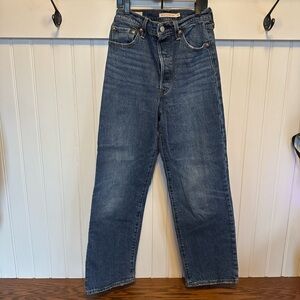 Levi's 501 ribcage straight ankle jeans, size 26